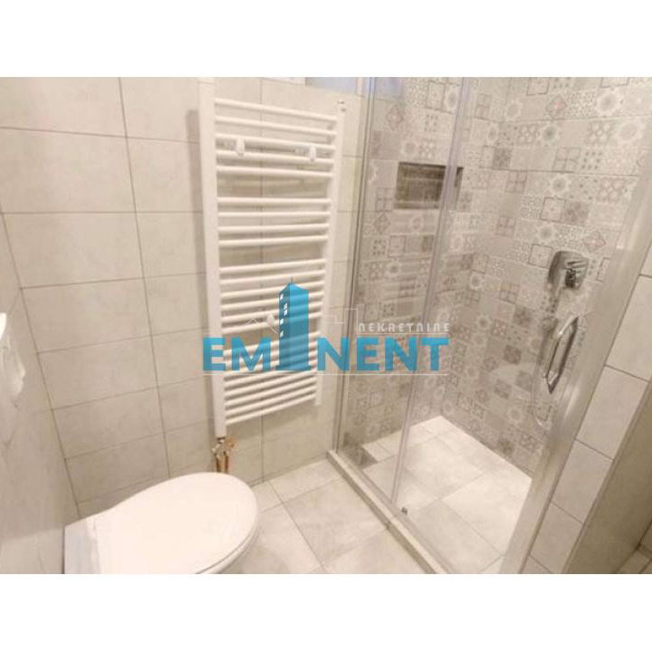 Trosoban stan za izdavanje, Crveni Krst Vračar, Beograd, 57m², 800 €/mes