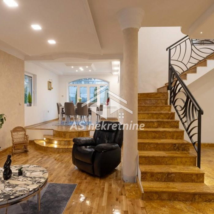Kuća za izdavanje, Jajinci, Beograd, 417m², 3.000 €/mes