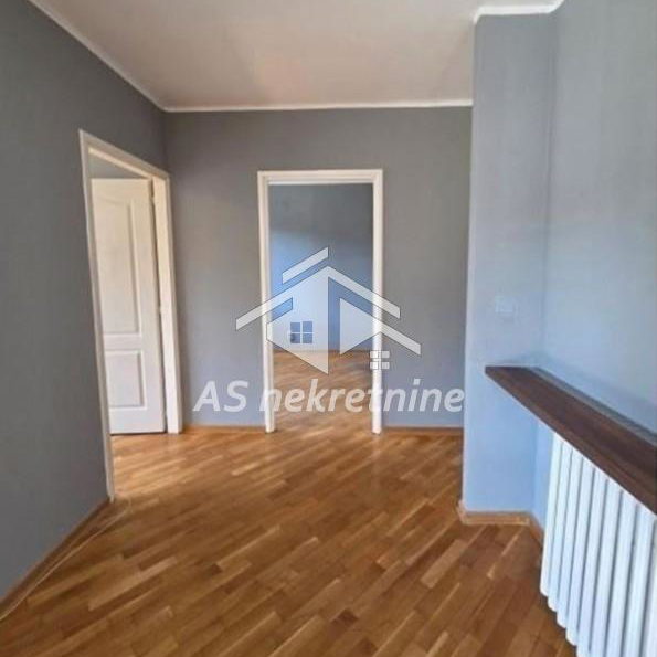 Trosoban stan za izdavanje, Blok 22, Beograd, 73m², 800 €/mes
