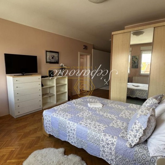 Petosoban stan na prodaju, Centar, Novi Sad, 120m², 330.000 €