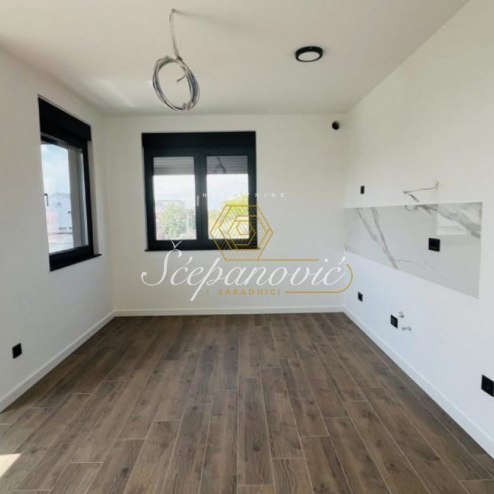 Stan Prodaja Novi Sad  50 m2
