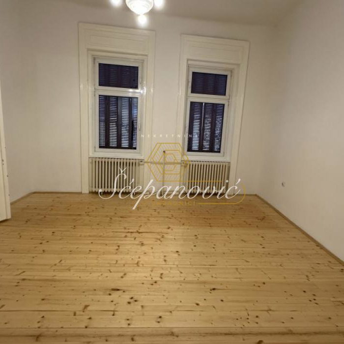 Kuća Izdavanje Novi Sad  281 m2