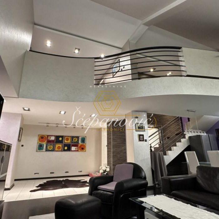 Stan Izdavanje Novi Sad  310 m2