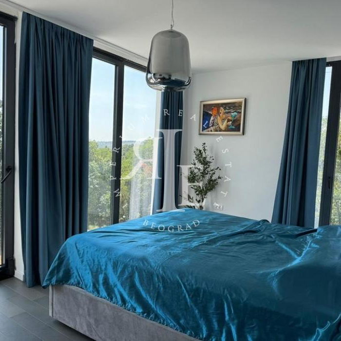 Kuća na prodaju, Ralja, Beograd, 270m², 480.000 €