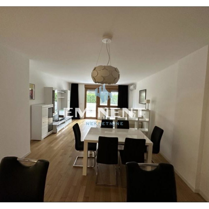 Stan Izdavanje Beograd  65 m2