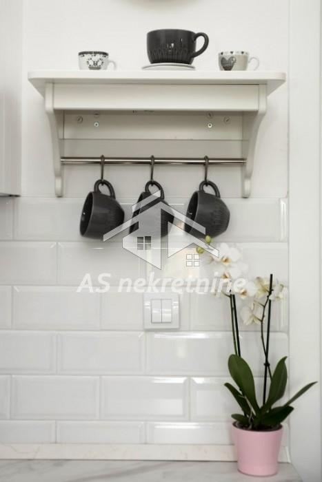 stanovi-prodaja-beograd-1NEzYJGJMT Dvosoban stan za izdavanje, Cara Dušana, Beograd, 45m², 800 €/mes