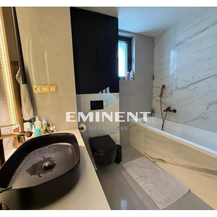 Petosoban stan na prodaju, Blok 65, Beograd, 165m², 790.000 €