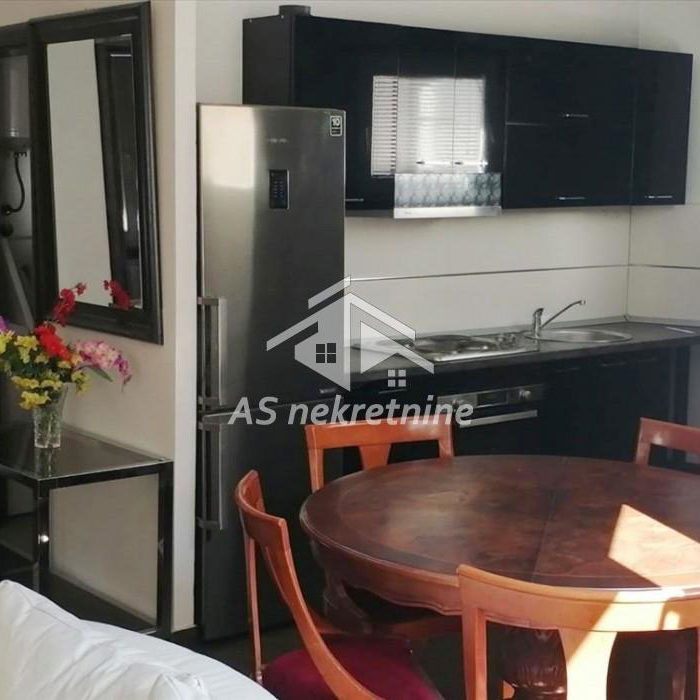 Dvosoban stan za izdavanje, Lekino Brdo, Beograd, 53m², 700 €/mes