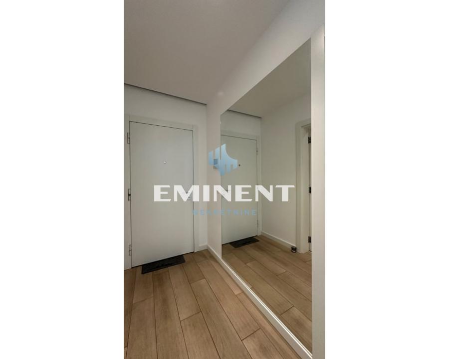 Četvorosoban stan na prodaju, Blok 65, Beograd, 123m², 650.000 €
