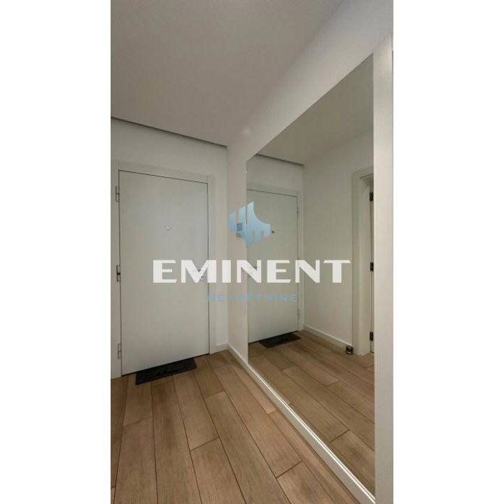 Četvorosoban stan na prodaju, Blok 65, Beograd, 123m², 650.000 €