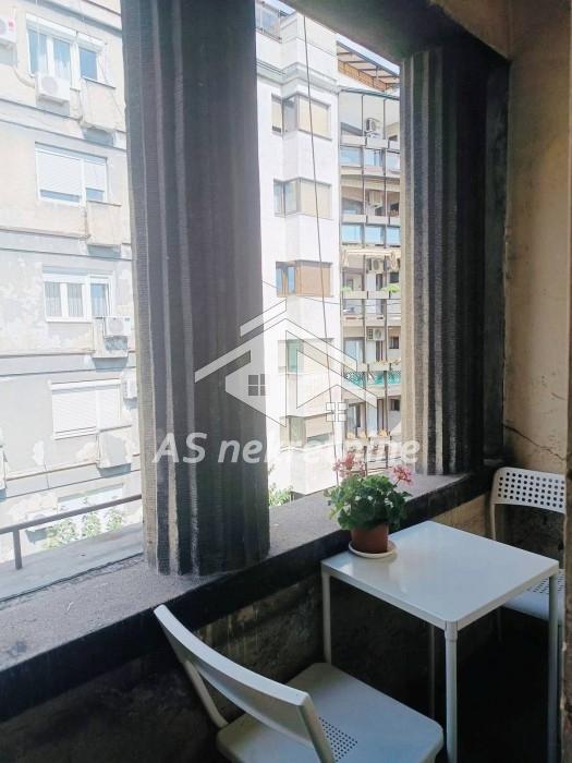 Četvorosoban stan za izdavanje, Terazije, Beograd, 120m², 900 €/mes