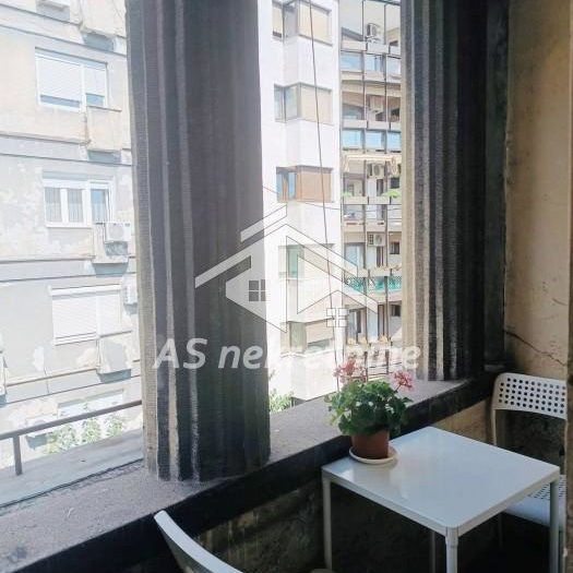 Četvorosoban stan za izdavanje, Terazije, Beograd, 120m², 900 €/mes