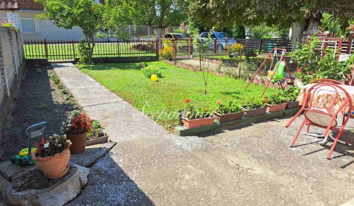 Kuća Prodaja Beočin  23 m2