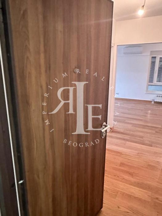 Dvosoban stan na prodaju, Tošin Bunar, Beograd, 70m², 279.600 €
