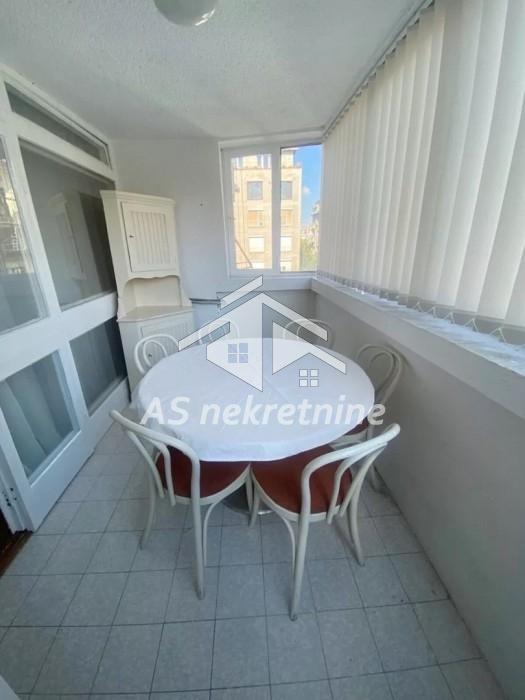 Stan Izdavanje Beograd Hram Svetog Save 58 m2