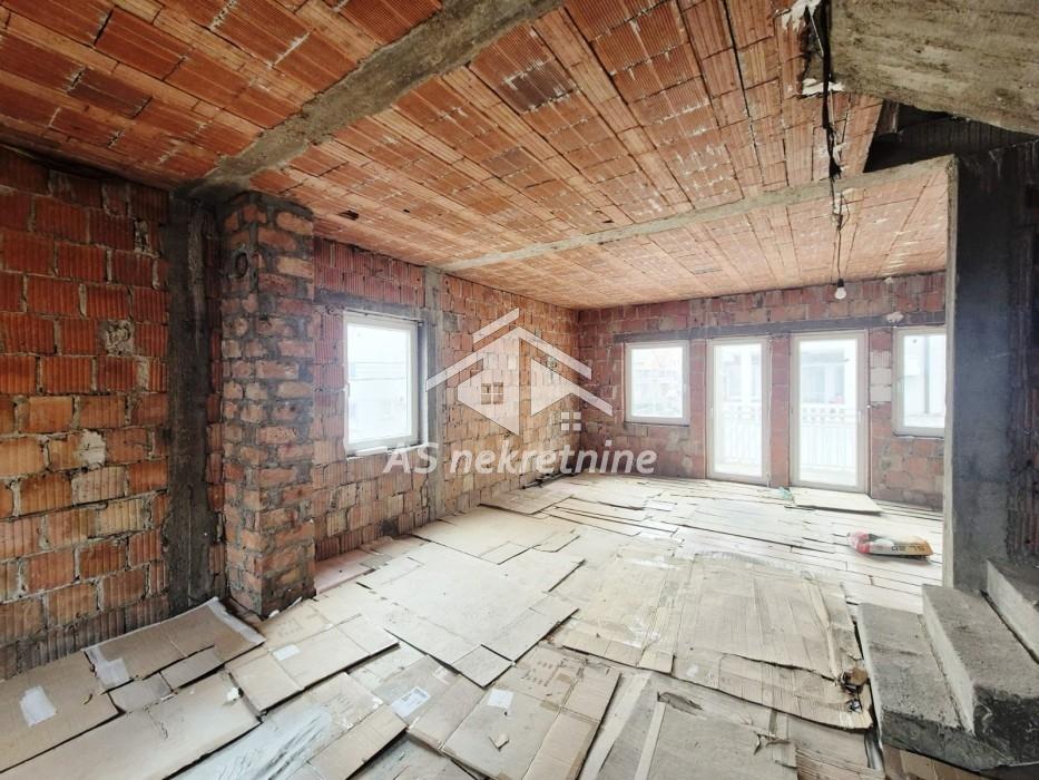 Trosoban stan na prodaju, Zemun Polje, Beograd, 100m², 97.000 €