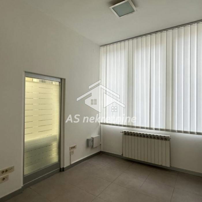 Stan Izdavanje Beograd Kalenić Pijaca 223 m2