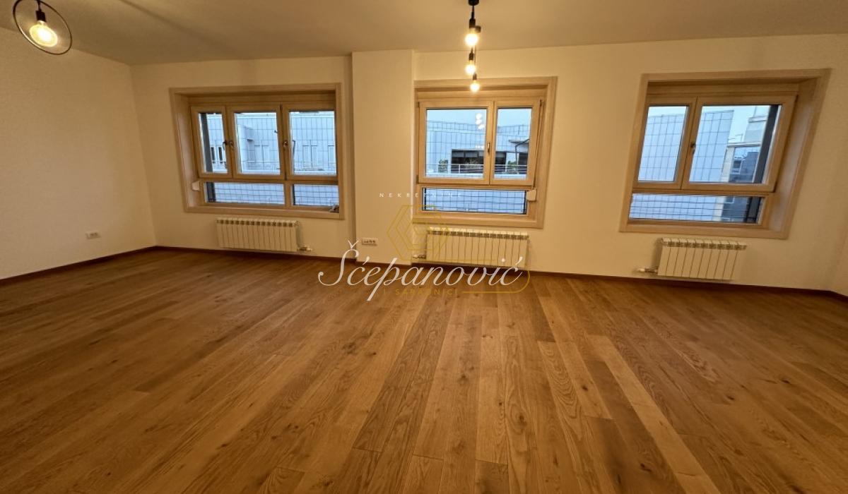 Stan Prodaja Beograd Stan Prodaja Beograd Hram Svetog Save 128 m2