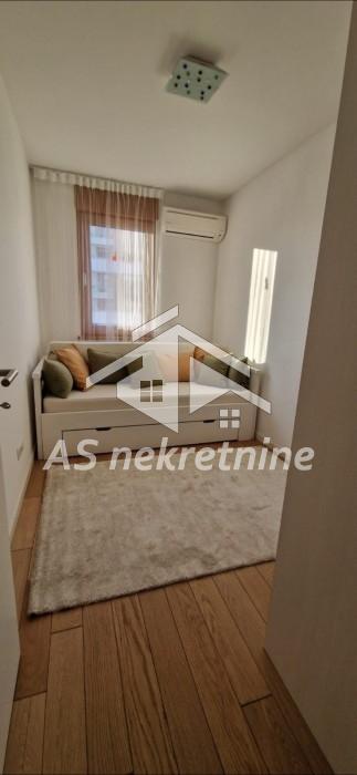 Stan Izdavanje Beograd  67 m2