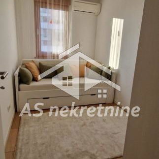 Stan Izdavanje Beograd  67 m2