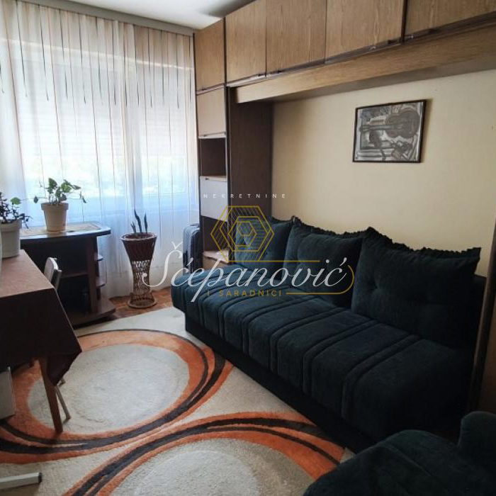 Stan Prodaja Novi Sad  74 m2