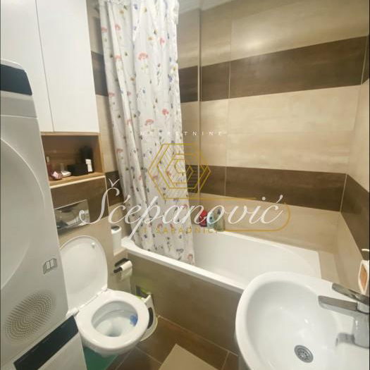 Četvorosoban stan na prodaju, Telep, Novi Sad, 73m², 190.000 €