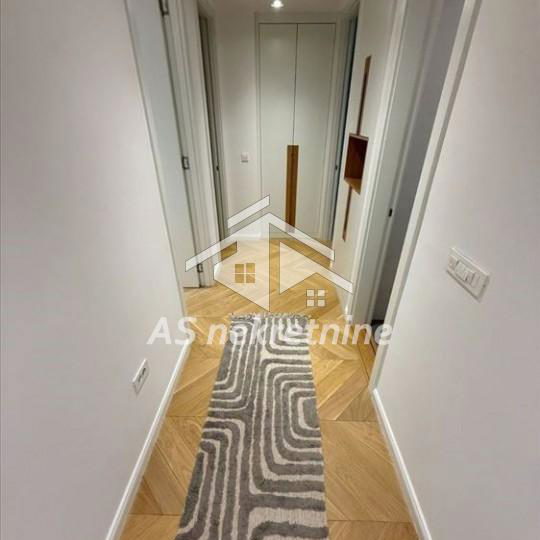Stan Izdavanje Beograd Blok 33 - Geneks 76 m2