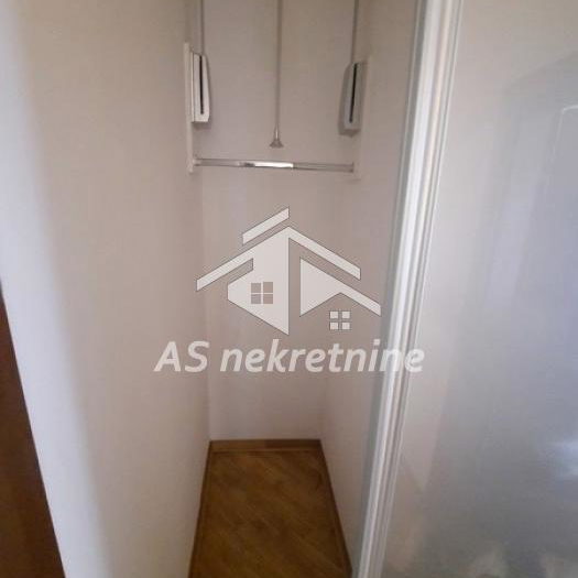 Petosoban stan za izdavanje, Hram Svetog Save, Beograd, 172m², 5. sprat, 2.000 €/mes