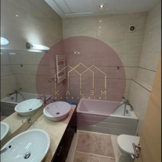Trosoban stan za izdavanje, Vukov Spomenik, Beograd, 125m², 2.200 €/mes