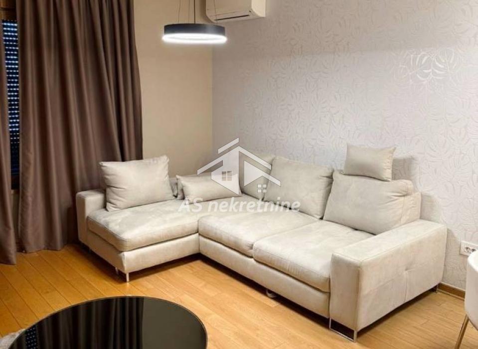 Dvosoban stan za izdavanje, Južni Bulevar, Beograd, 55m², 1.100 €/mes