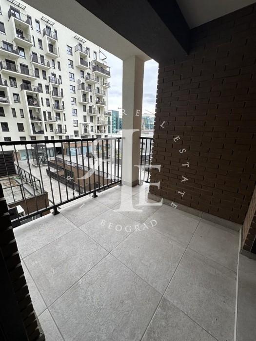 Trosoban stan na prodaju, Tošin Bunar, Beograd, 84m², 335.840 €