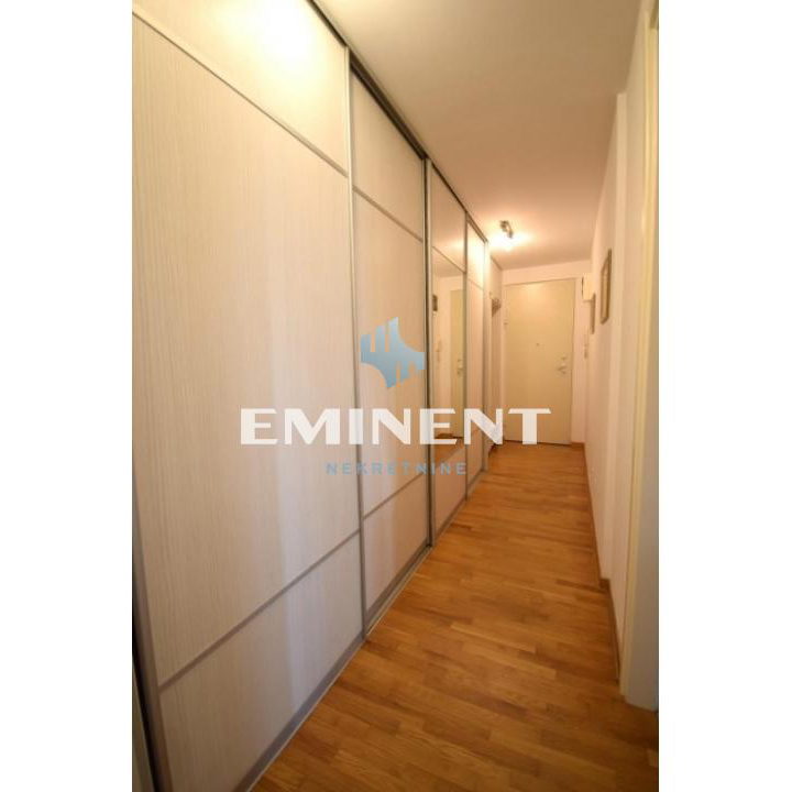 Trosoban stan za izdavanje, Blok 67 – Belville, Beograd, 100m², 1.300 €/mes