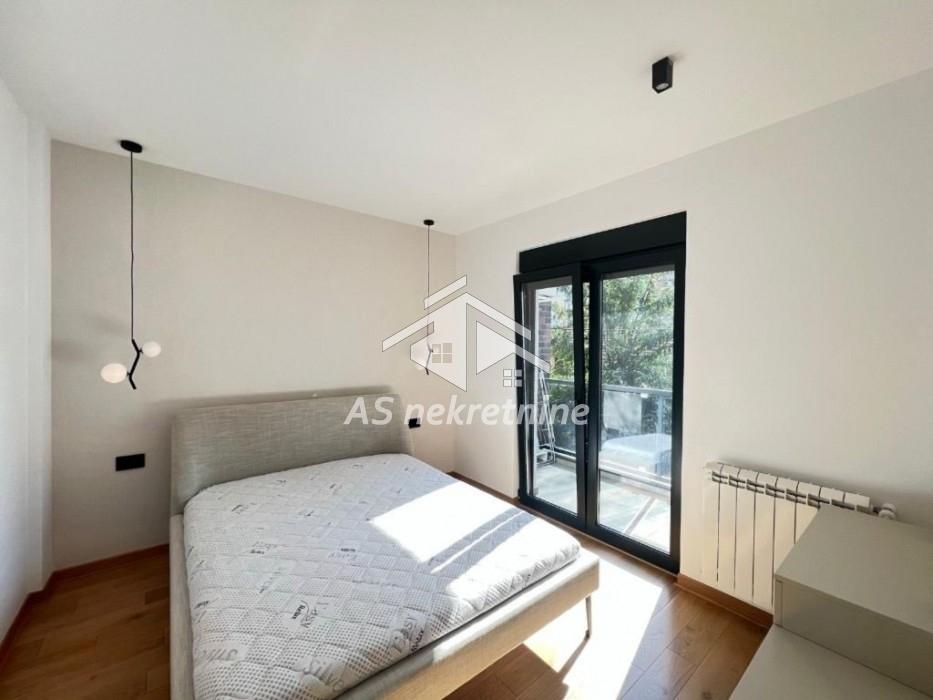 Stan Prodaja Beograd Južni Bulevar 88 m2