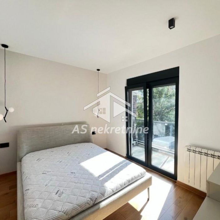 Stan Prodaja Beograd Južni Bulevar 88 m2