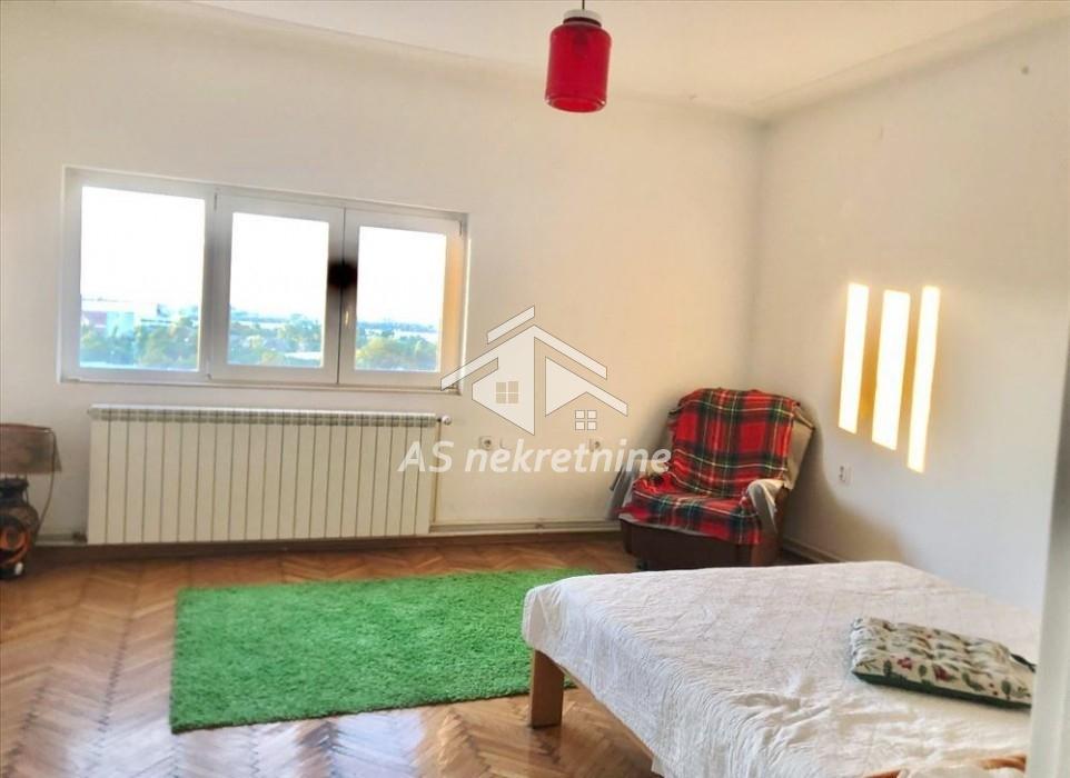 Trosoban stan na prodaju, Hala Pionir, Beograd, 70m², 250.000 €