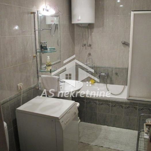 Trosoban stan za izdavanje, Dedinje, Beograd, 90m², 1.400 €/mes