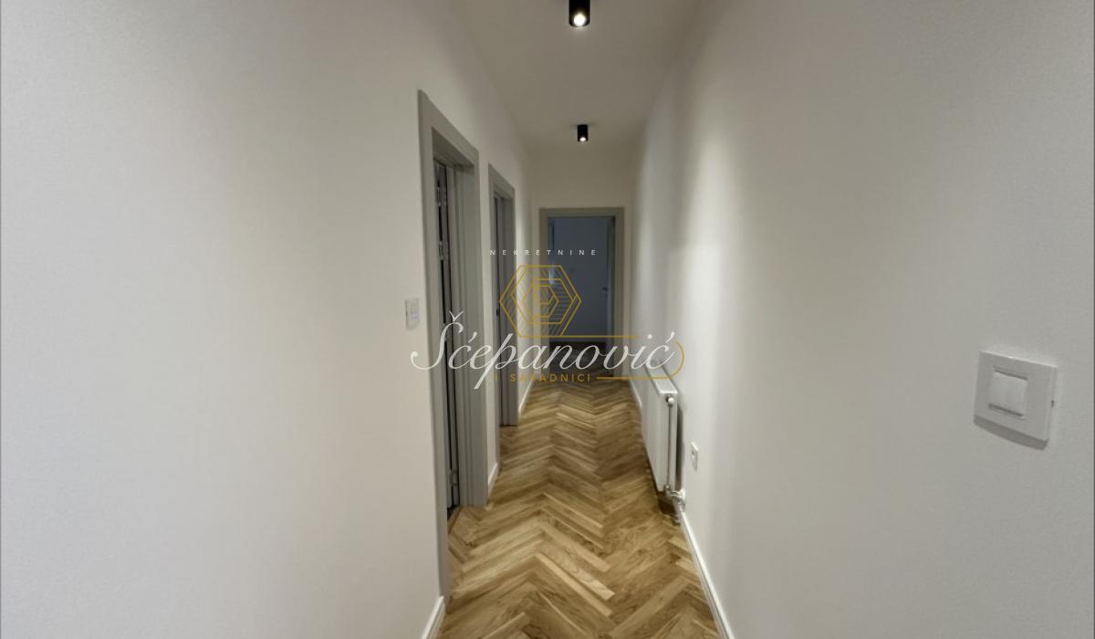 stanovi-prodaja-beograd-KvVBUt8DHV Četvorosoban stan na prodaju, Telep, Novi Sad, 101m², 257.550 €