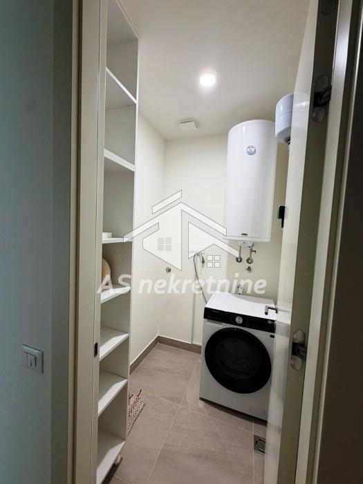 Trosoban stan za izdavanje, Blok 64, Beograd, 78m², 2.000 €/mes
