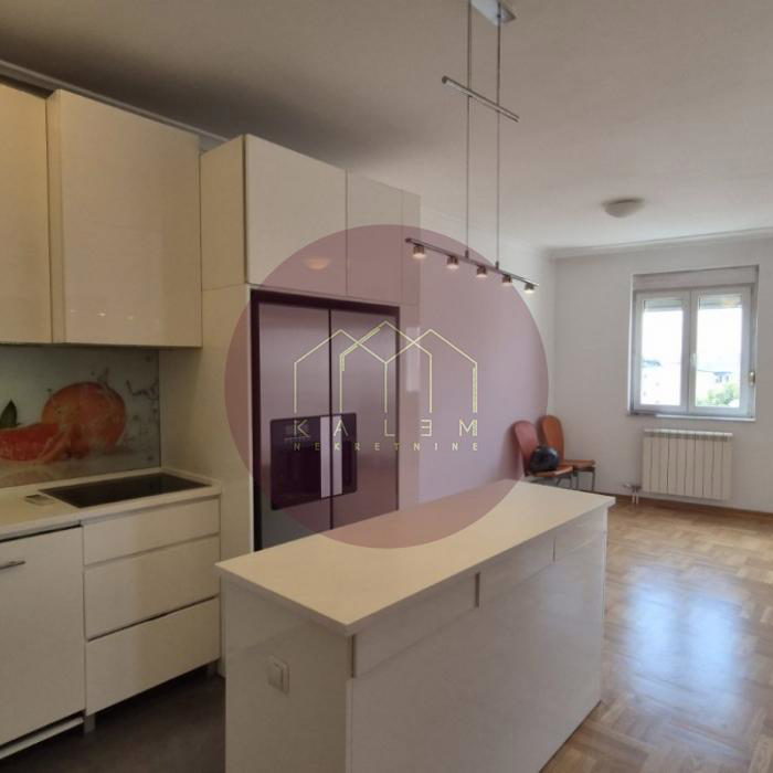 Stan Izdavanje Beograd Lekino Brdo 108 m2