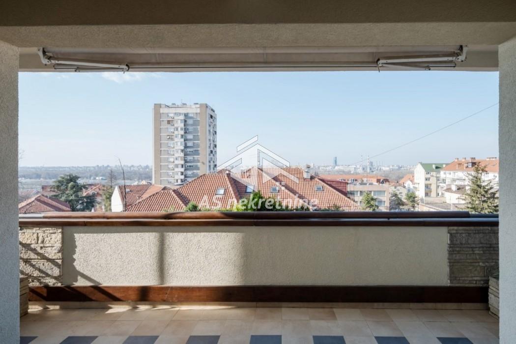 Trosoban stan na prodaju, Banovo Brdo, Beograd, 150m², 480.000 €