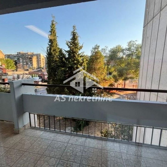 Trosoban stan za izdavanje, Blok 22, Beograd, 73m², 800 €/mes