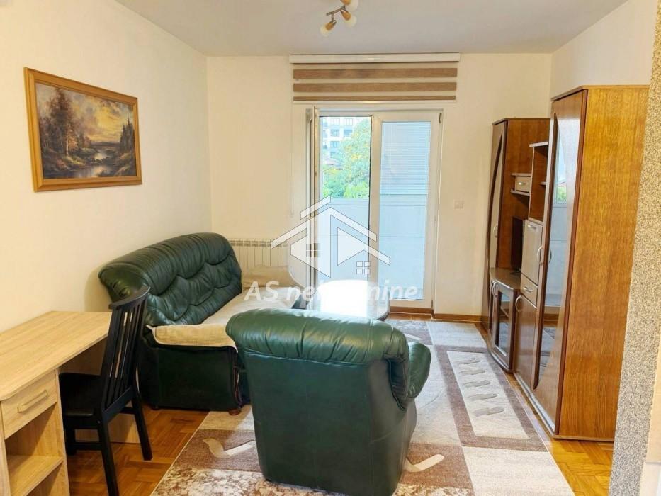 Dvosoban stan za izdavanje, Autokomanda, Beograd, 39m², 580 €/mes