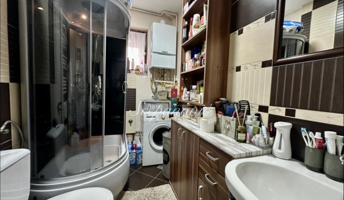 Četvorosoban stan na prodaju, Južni Telep, Novi Sad, 150m², 170.000 €