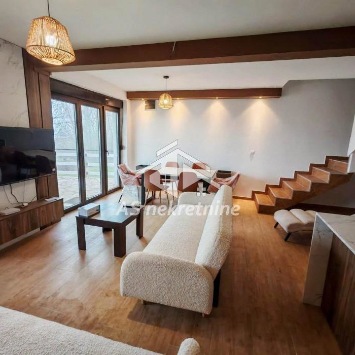 Kuća Izdavanje Beograd  185 m2