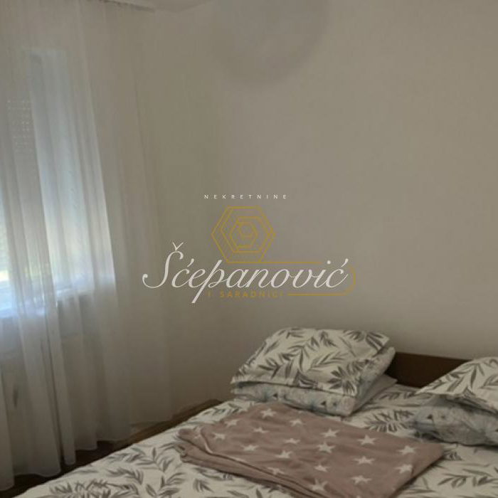 Kuća Prodaja Novi Sad  326 m2