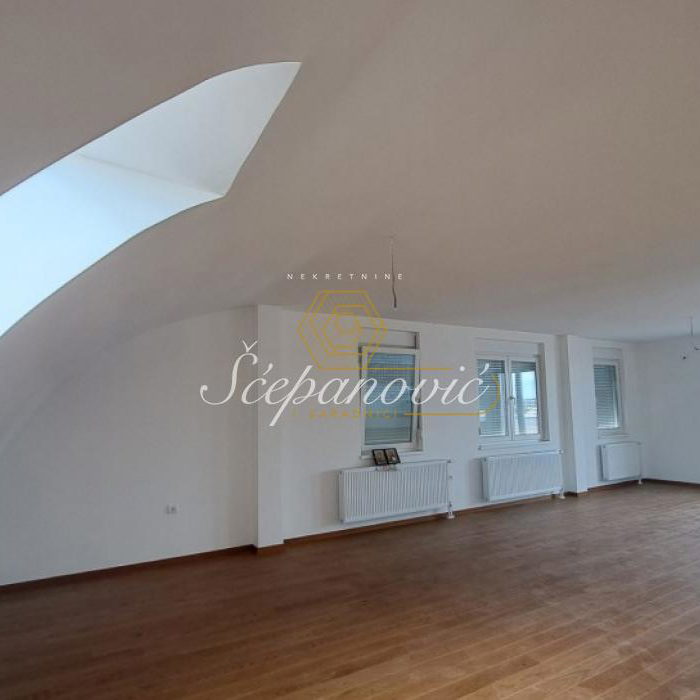 Stan Prodaja Novi Sad  207 m2