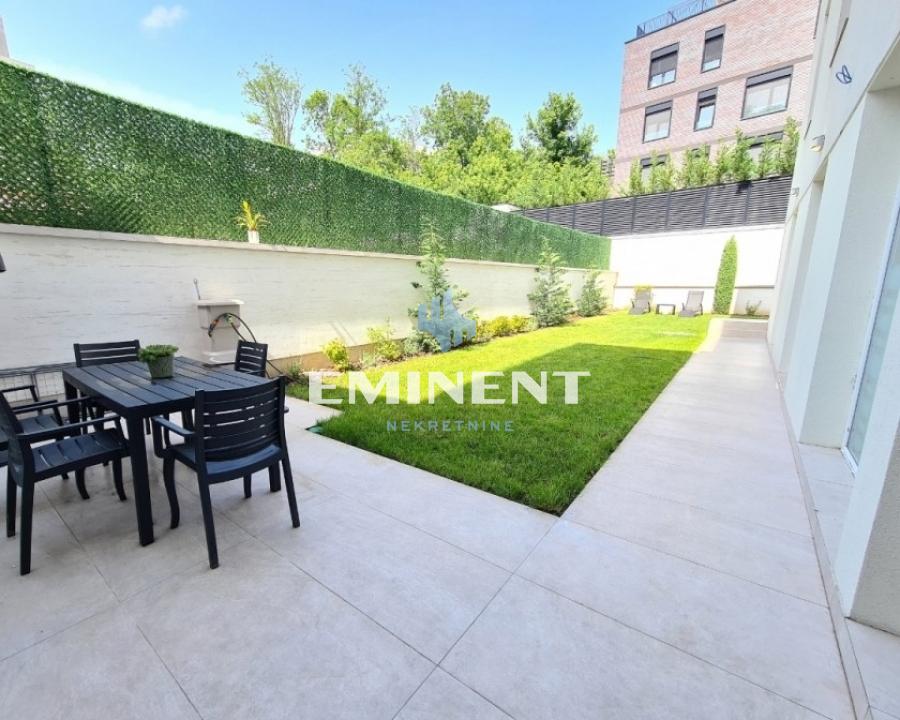 Višesoban stan na prodaju, Dedinje, Beograd, 220m², 950.000 €