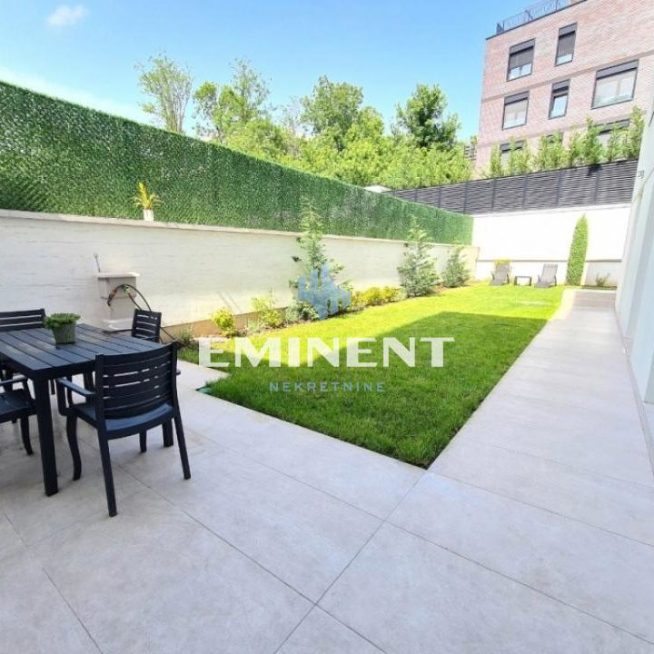 Višesoban stan na prodaju, Dedinje, Beograd, 220m², 950.000 €