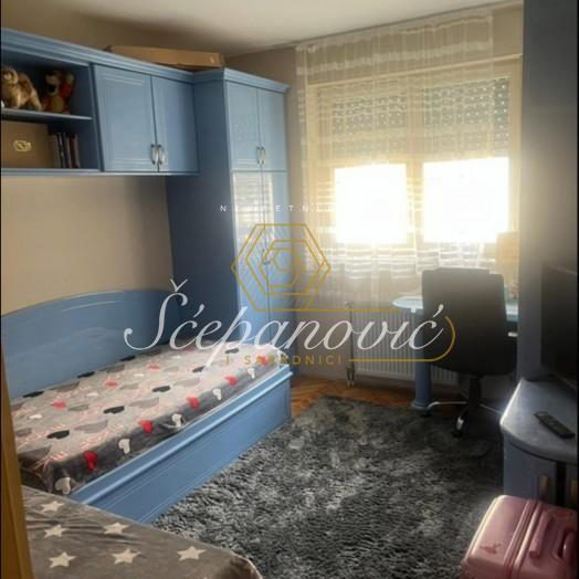 Trosoban stan na prodaju, Grbavica, Novi Sad, 91m², 240.000 €