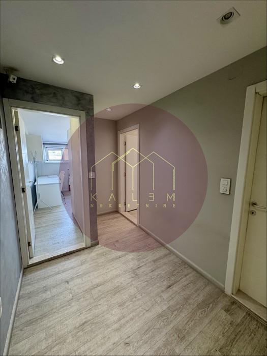 Petosoban stan na prodaju, Đeram Pijaca, Beograd, 118m², 349.000 €
